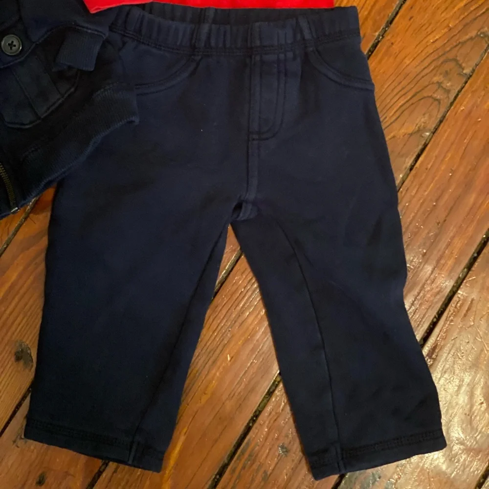 Carters Gingham Red & Black Outfit Size 18 Months